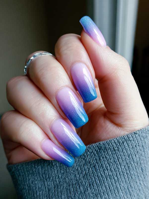 Pastel-Blue-Nails