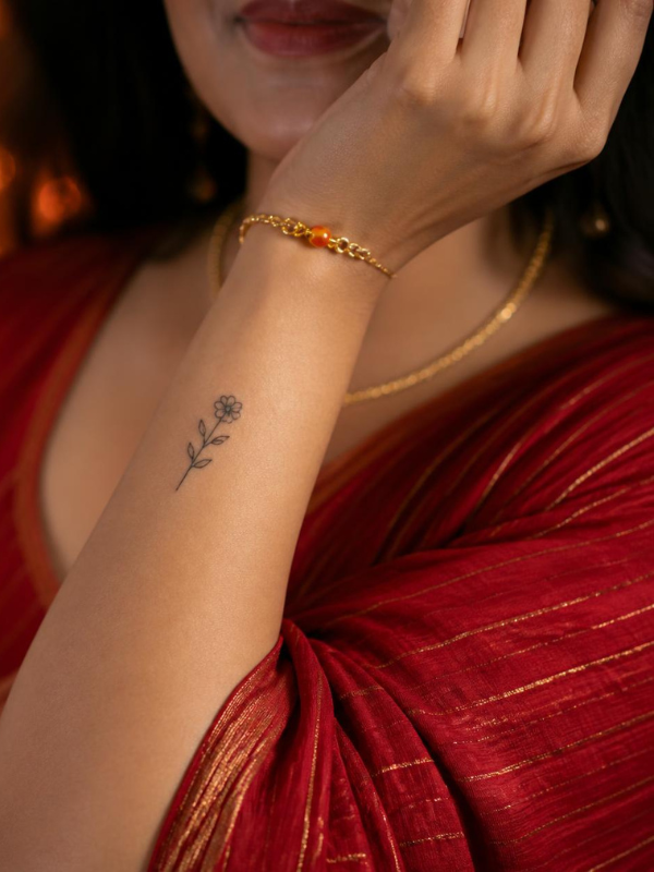Tiny-Flower-Tattoo