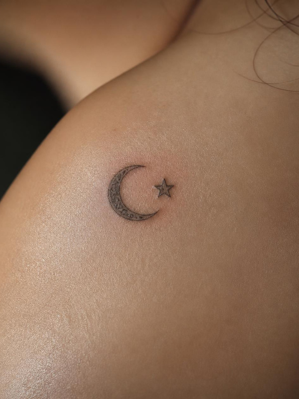 Small-Crescent-and-Star-Tattoo