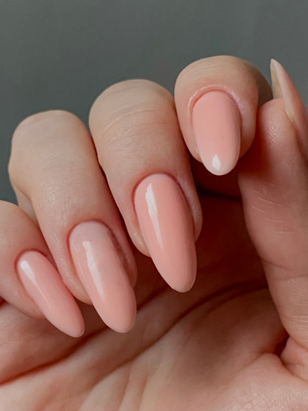 Pale-Peach-Nails