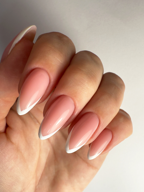 French-Tip-Nails