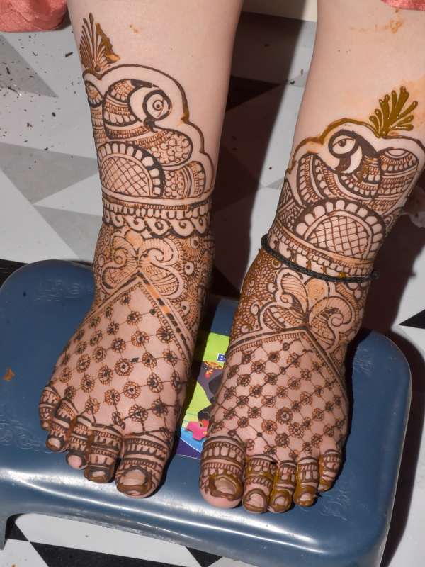 Bridal-Henna-Designs-for-Feet