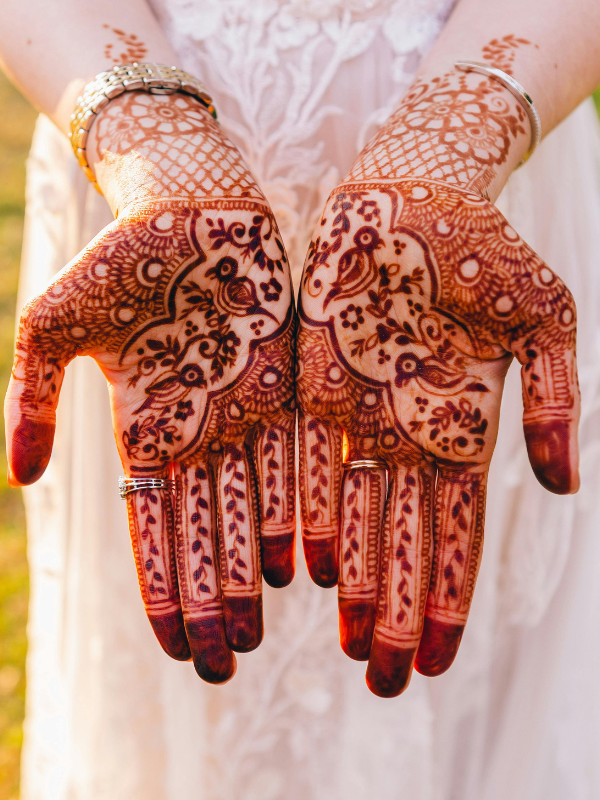 Arabic-Palm-Henna-Design