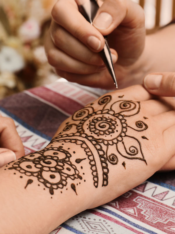 Back-Hand-Henna-Design