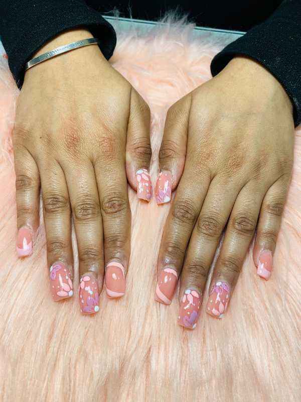 Cute-Girly-Pink-Nails