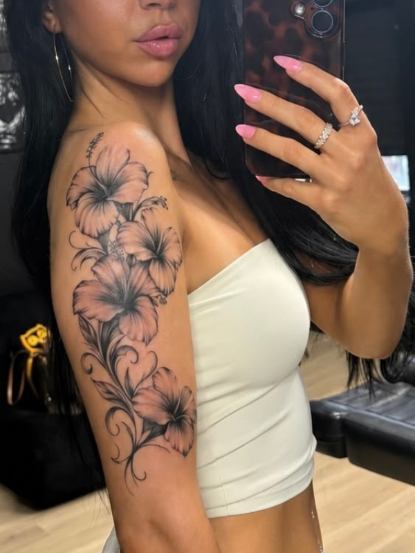 Floral-Shoulder-Tattoo-Ideas