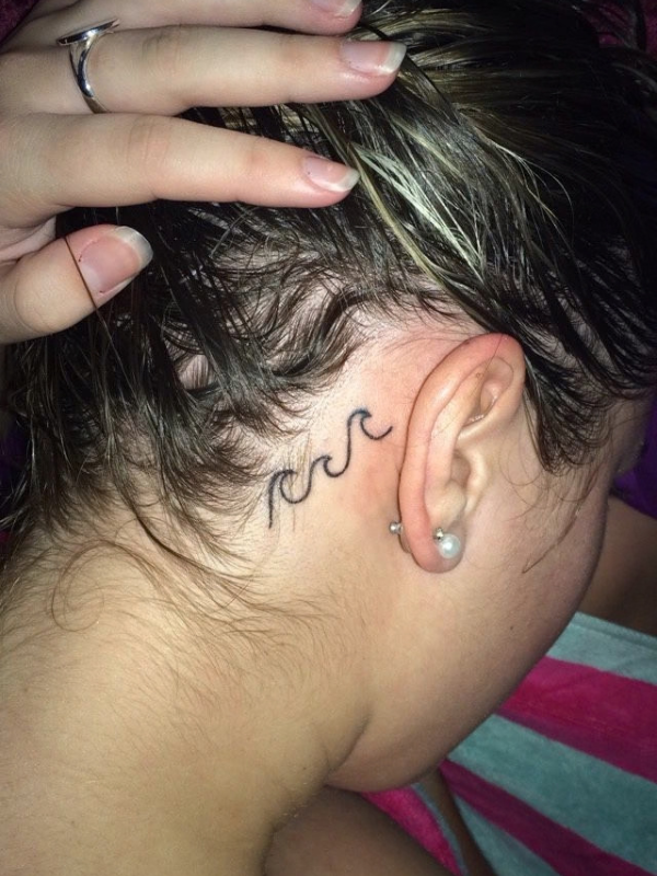 Wave-behind-ear-Tattoo