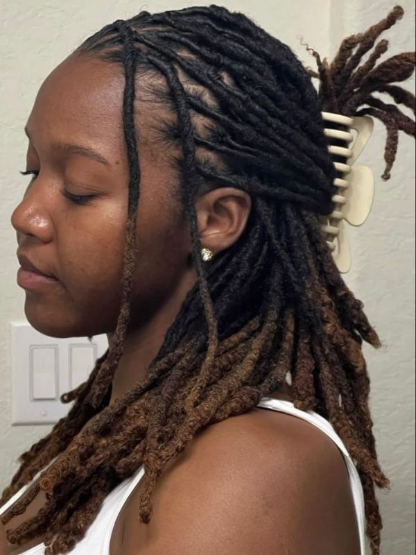 Medium-Locs-types-of-locs