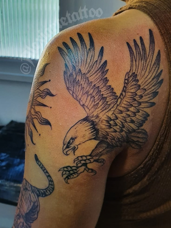 Bird-Shoulder-Tattoo-Ideas