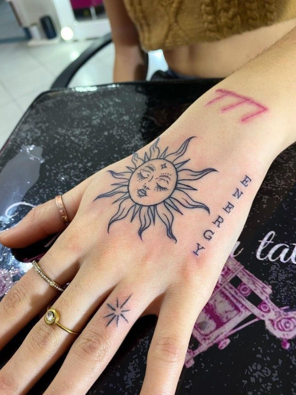 Sun-Hand-Tattoo-ideas