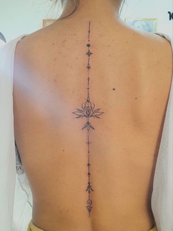 Fine-Line-Spine-Tattoo-Ideas